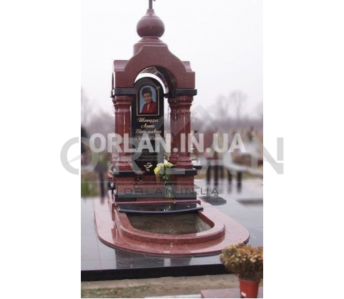 MONUMENT E - 102