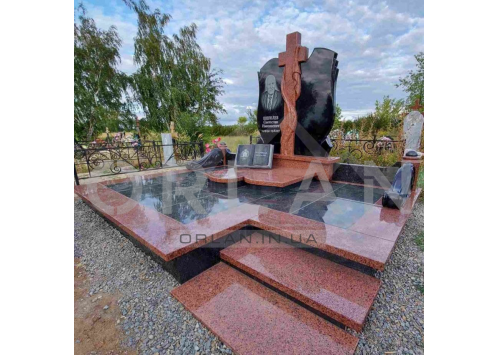 MONUMENT E - 108