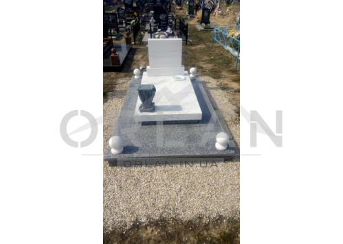 MONUMENT E - 111
