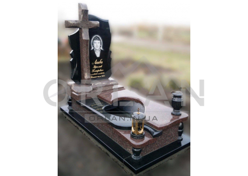 MONUMENT E - 141